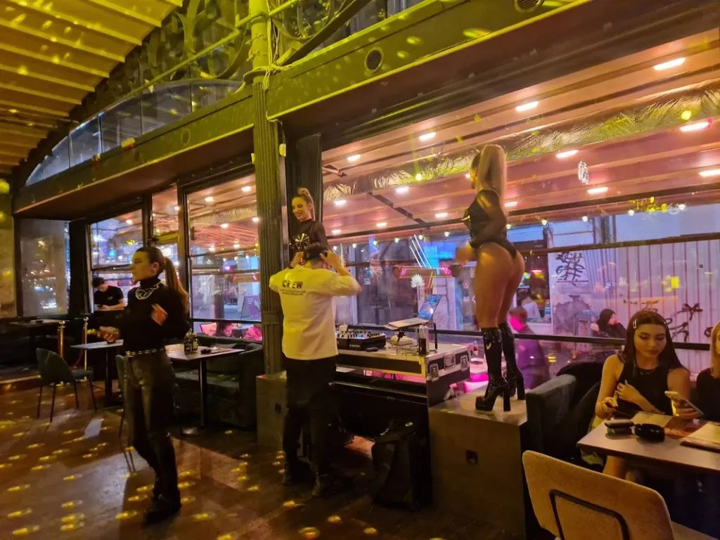 Bucharest pub crawl